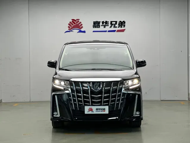 Toyota Alphard — Фото автомобиля 3
