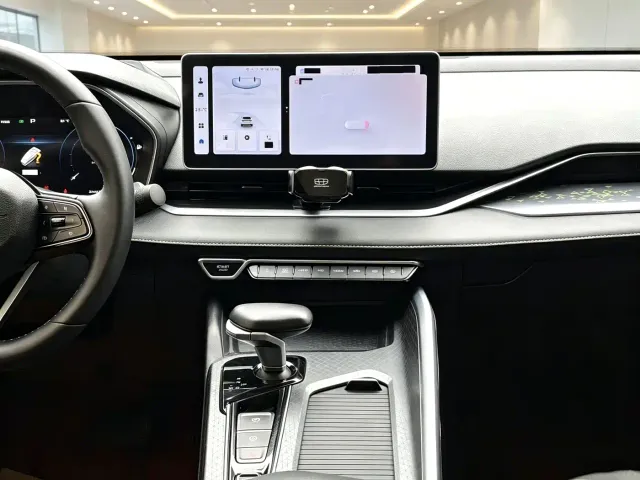 Geely Xingrui — Фото автомобиля 10