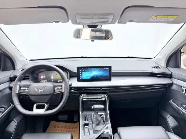 Wuling Asta — Фото автомобиля 5