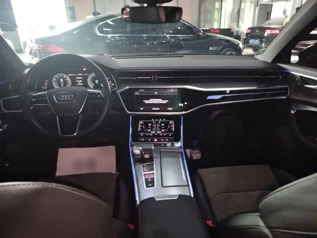 Audi A6L — Фото автомобиля 5