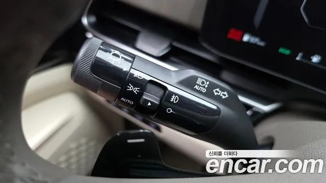 Kia Carnival 4th Gen — Фото автомобиля 30