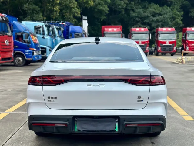 BYD Qin L — Фото автомобиля 5