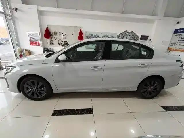 Peugeot 408 — Фото автомобиля 7