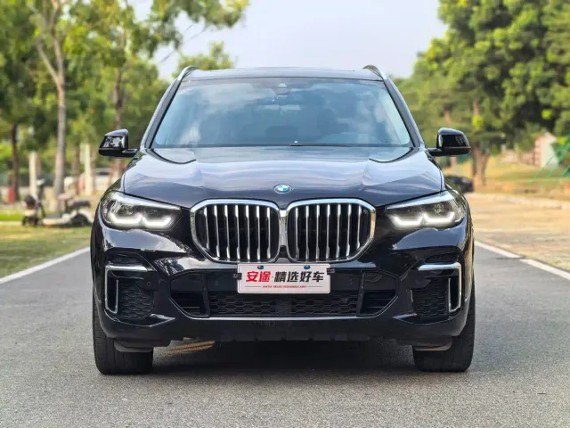 BMW X5 — Фото автомобиля 2