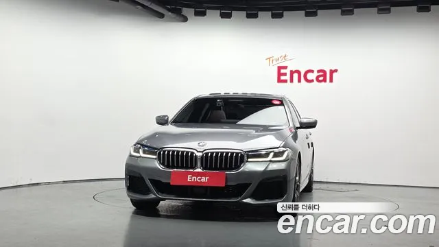 BMW 5-Series 5 серия (G30) 530i xDrive M Sport — Фото автомобиля 3