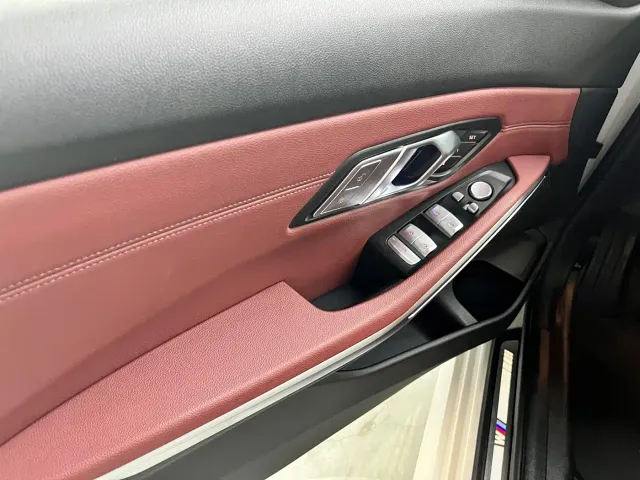 BMW 3 Series — Фото автомобиля 5