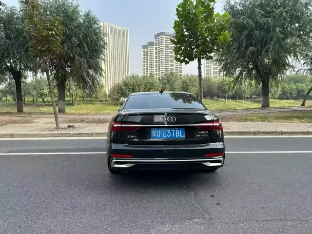 Audi A6L — Фото автомобиля 8