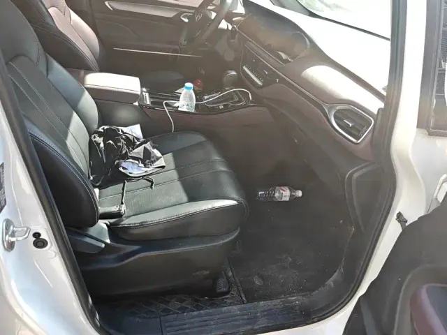 GAC Trumpchi M6 — Фото автомобиля 8