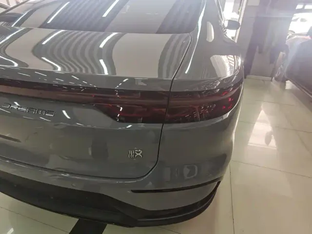 BYD Han — Фото автомобиля 7