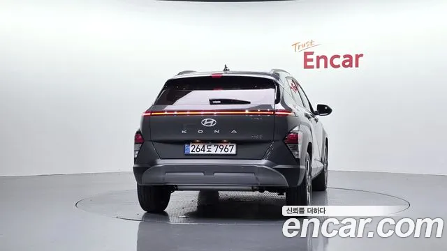 Hyundai Kona SX2 — Фото автомобиля 4