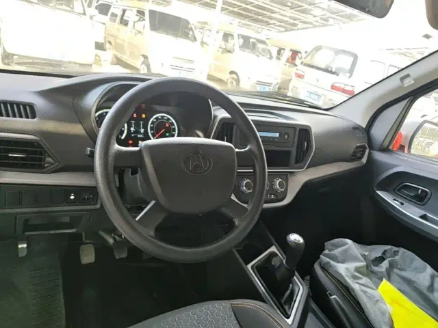 Changan Ruixing M60 — Фото автомобиля 9