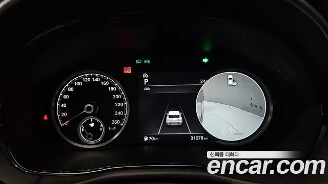 Genesis GV70 — Фото автомобиля 11