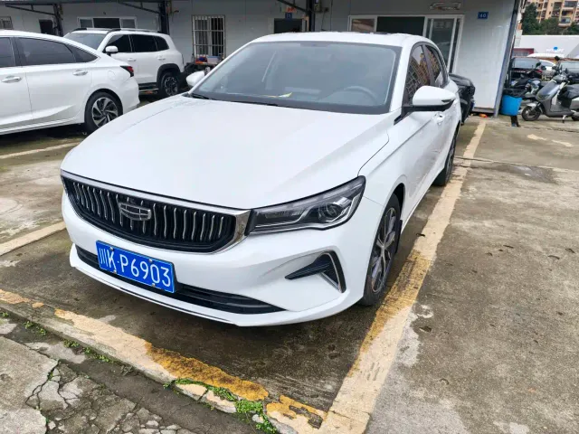 Фотография автомобиля — Geely Emgrand
