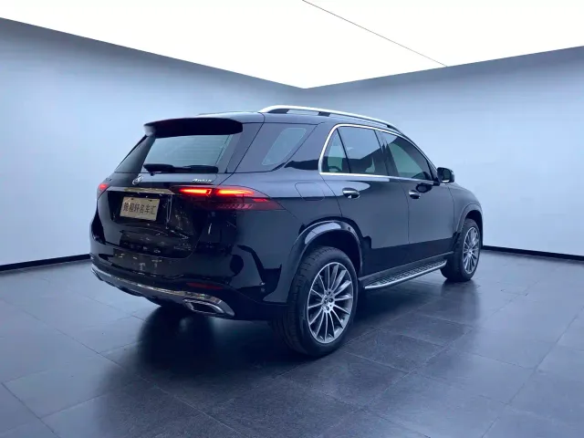 Mercedes-Benz GLE-Class — Фото автомобиля 2