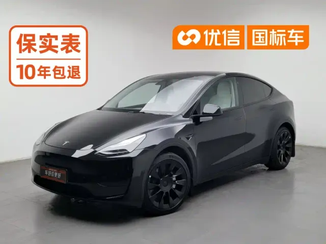 Фотография автомобиля — Tesla Model Y