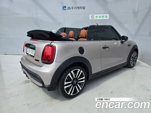 Mini Cooper Convertible — Фото автомобиля 3