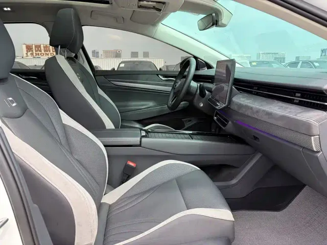 Volkswagen ID.7 Vizzion — Фото автомобиля 16