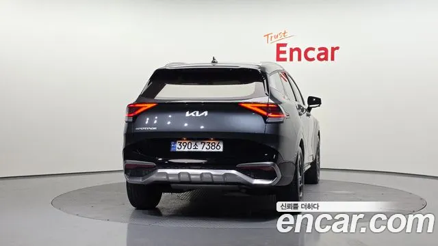 Kia Sportage Sportage 5-е поколение Бензин 1.6 турбо 2WD — Фото автомобиля 4