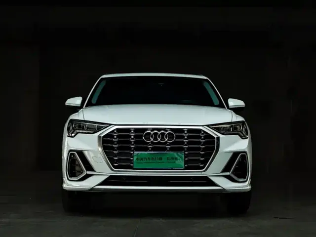 Audi Q3 — Фото автомобиля 2
