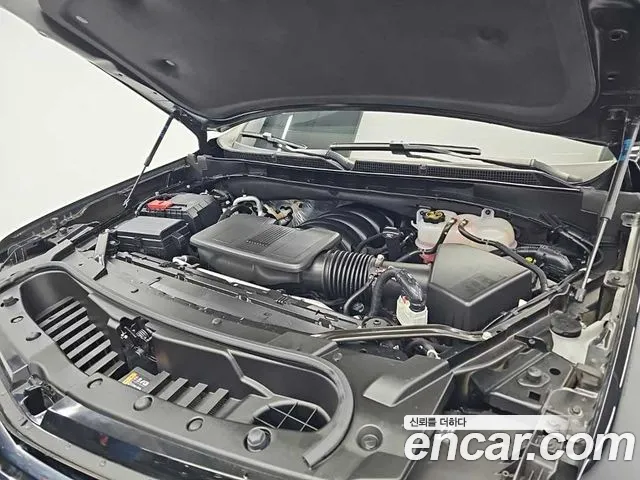 Cadillac Escalade 5th Gen — Фото автомобиля 5