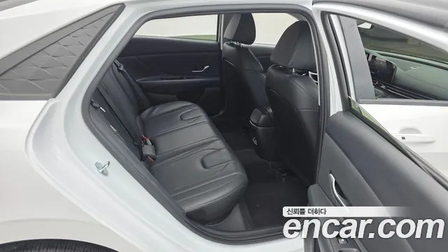 Hyundai Avante — Фото автомобиля 12