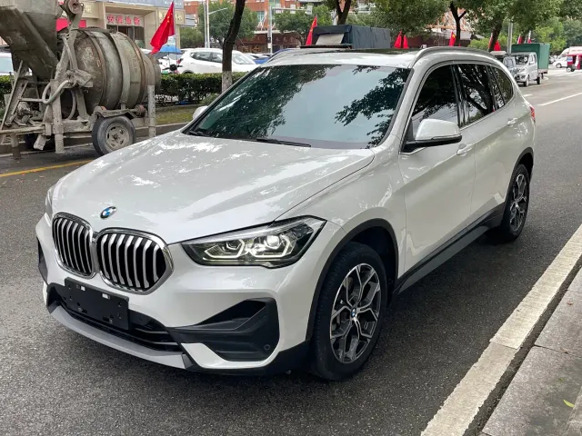 BMW X1 — Фото автомобиля 2