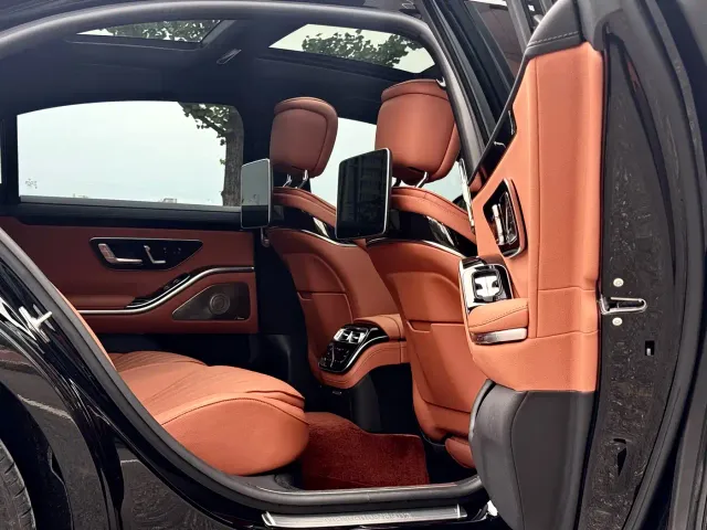 Mercedes-Benz S-Class — Фото автомобиля 15