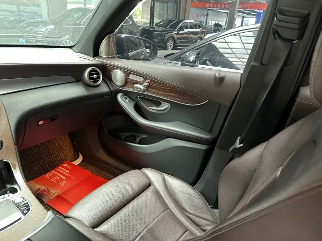 Mercedes-Benz Mercedes-Benz GLC 2022 Model GLC 260 L 4MATIC Dynamic Edition — Фото автомобиля 10