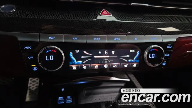 Genesis G80 Бензин 3.5 турбо AWD — Фото автомобиля 28