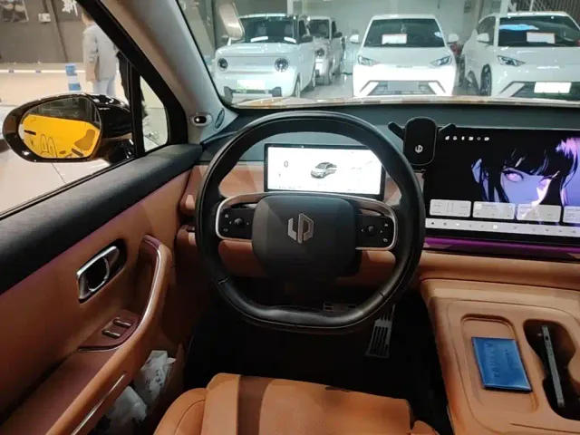 Leapmotor C10 — Фото автомобиля 10