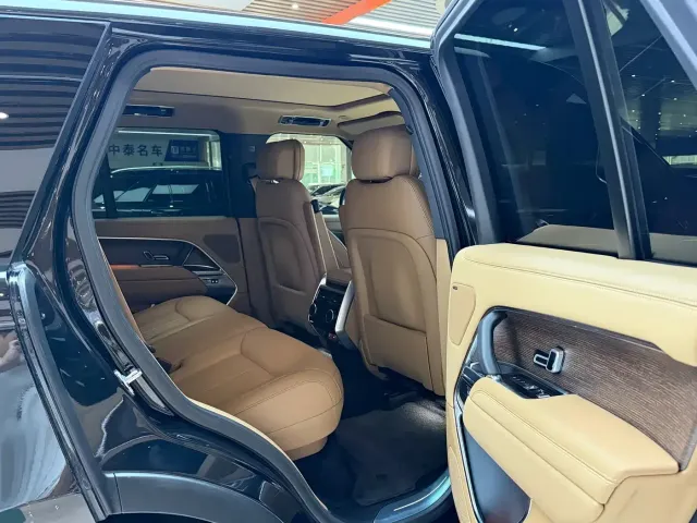 Land Rover Range Rover — Фото автомобиля 8