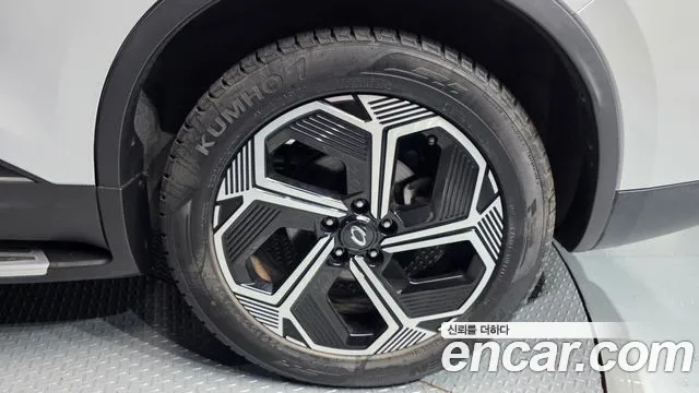 Renault-KoreaSamsung QM6 Новый QM6 2.0 LPe Première 2WD — Фото автомобиля 15