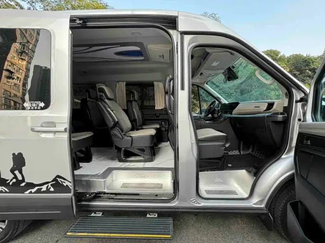 Ford Transit T8 — Фото автомобиля 3