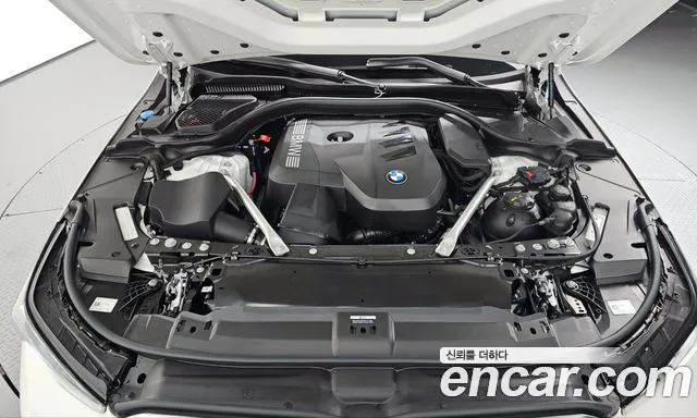 BMW 5 Series — Фото автомобиля 9