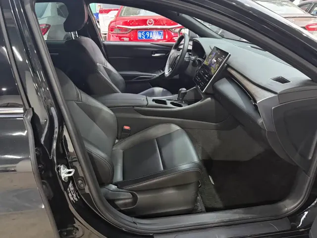 Toyota Avalon — Фото автомобиля 11