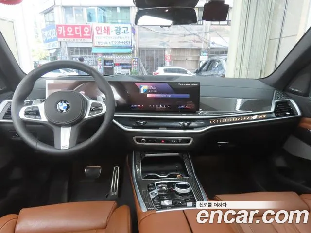 BMW X7 — Фото автомобиля 3