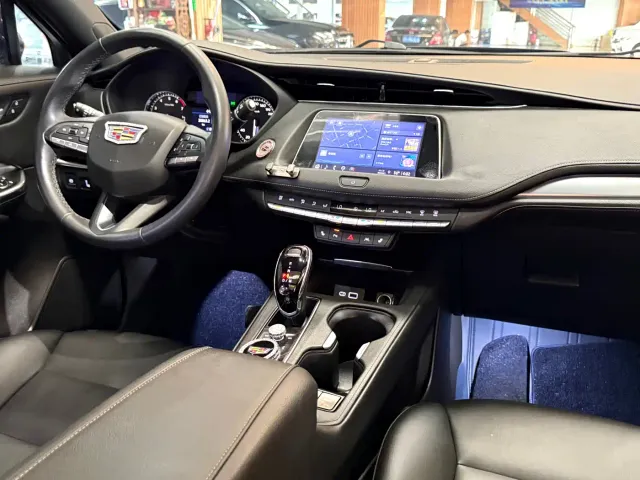 Cadillac XT4 — Фото автомобиля 15