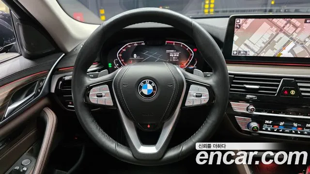 BMW 5 Series G30 — Фото автомобиля 13