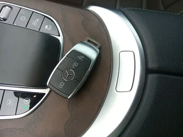 Mercedes-Benz GLC-Class — Фото автомобиля 16