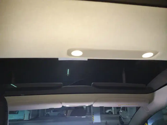 Tesla Model 3 — Фото автомобиля 17