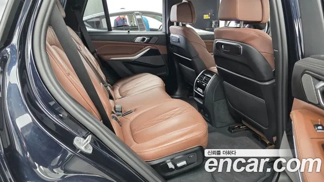 BMW X5 xDrive 40i M Sport — Фото автомобиля 11