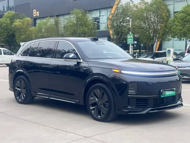 Li Auto L7 — Фото автомобиля 3