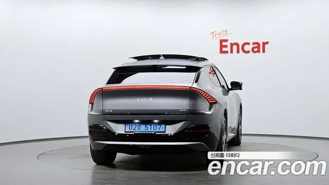 Kia EV6 — Фото автомобиля 4