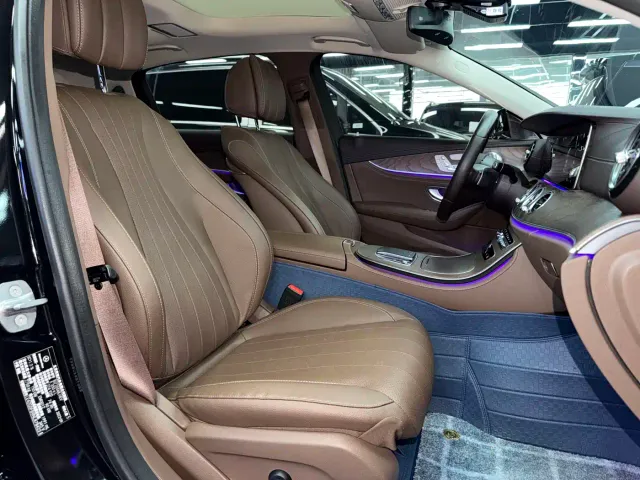 Mercedes-Benz E-Class — Фото автомобиля 10