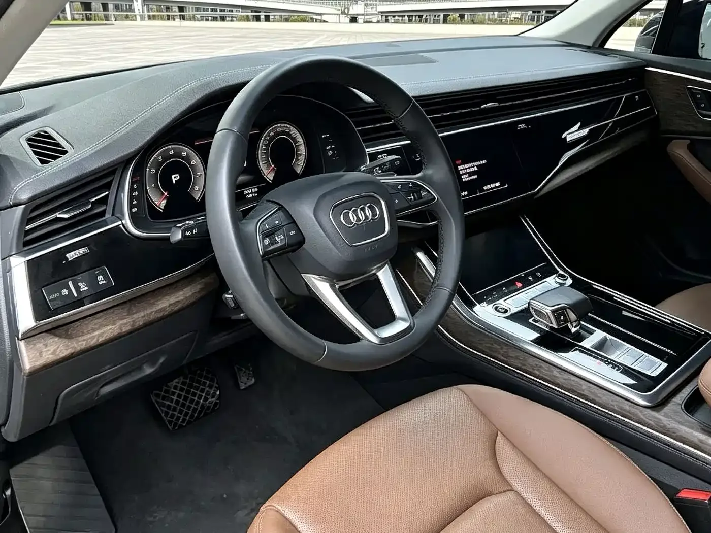 Audi Audi Q7 2023 45 TFSI quattro S line Sport — Фото автомобиля 4