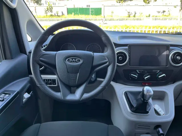 JAC Refine M3 — Фото автомобиля 11