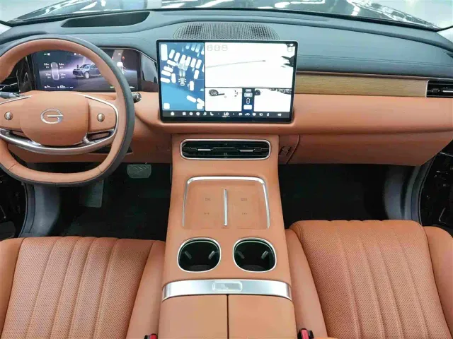 GAC Trumpchi Xiangwang S9 — Фото автомобиля 10