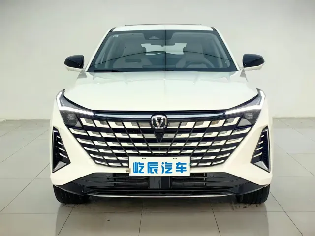 Changan UNI-Z — Фото автомобиля 2