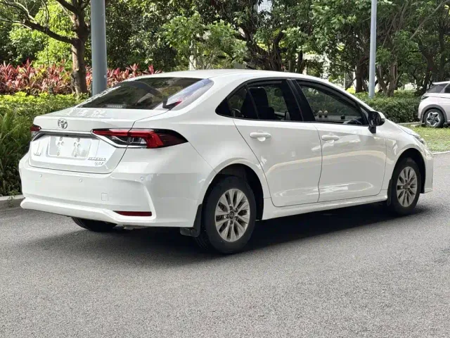 Toyota Corolla — Фото автомобиля 6