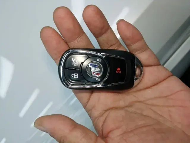 Buick Regal — Фото автомобиля 8